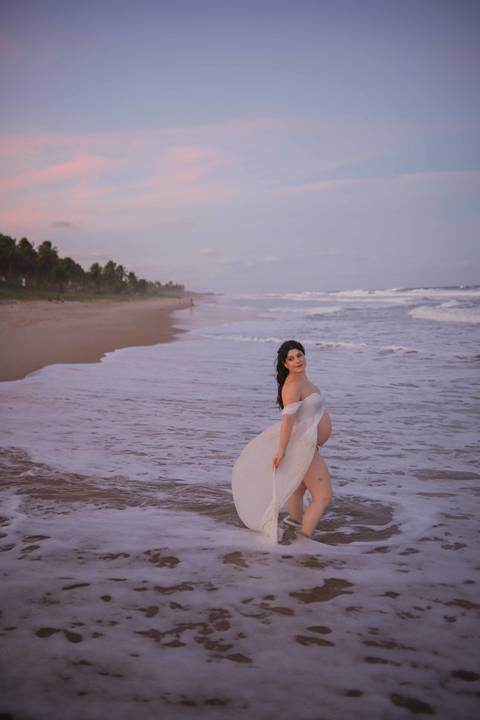 Ser fotógrafo em Praia do Forte me permite presenciar milagres como a espera pela Clara. Obrigado Nayara e Gabriel por permitirem registrar esse renascimento. #Gratidao #FotografiaGestante #GrandPalladiumImbassai #LitoralBahia #WaldyrLantyer'