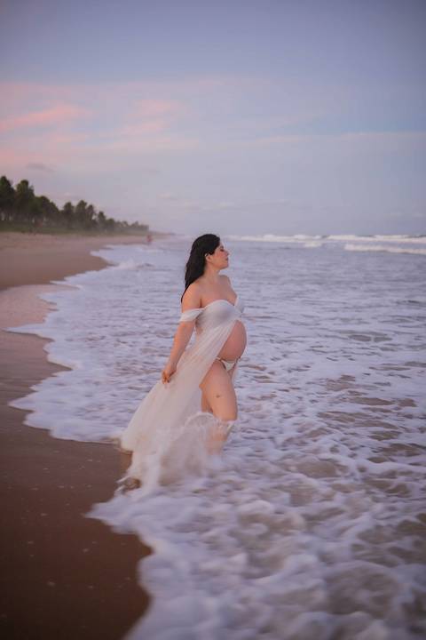 Ser fotógrafo em Praia do Forte me permite presenciar milagres como a espera pela Clara. Obrigado Nayara e Gabriel por permitirem registrar esse renascimento. #Gratidao #FotografiaGestante #GrandPalladiumImbassai #LitoralBahia #WaldyrLantyer'