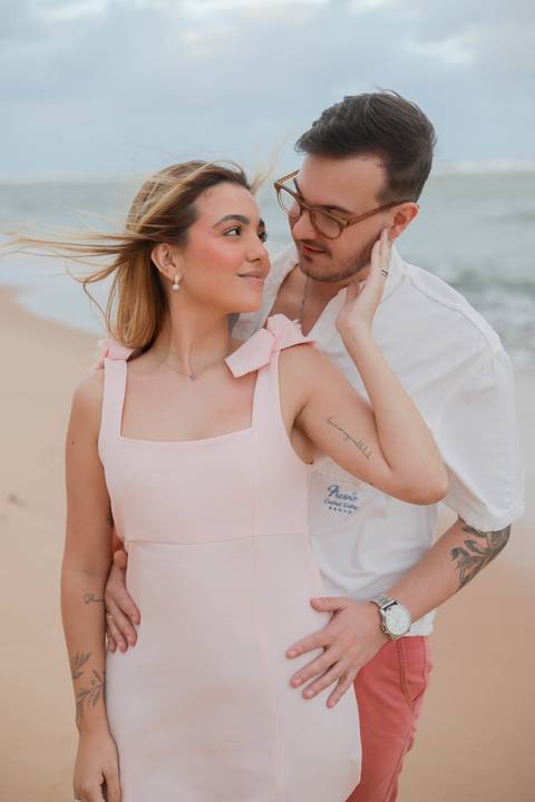 O cenário próximo ao Resort Iberostar ganhou ainda mais beleza com uma história real de amor, emoção e um pedido de casamento cheio de significado. WaldyrLantyer | FotoDePraiaDoForteBA | WeddingDay | ResortIberostar'