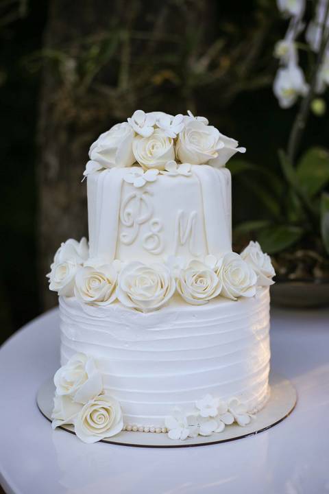 Dizer sim na Bahia é abraçar a poesia da natureza. Especializado em fotografia de casamento de luxo, capturo a essência de cada detalhe do seu grande dia na Praia do Forte. Venha descobrir a leveza e o requinte de um destination wedding.Waldyr Lantyer'