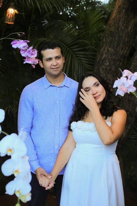 Procurando fotógrafo em Praia do Forte? Conheça nosso trabalho focado em casamentos exclusivos à beira-mar. Registramos a entrega emocional e o bom gosto de mini weddings sofisticados na Bahia. Agende sua data e eternize seu amor na praia.'