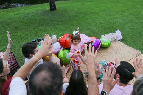 Se você já está com as malas prontas para o Tivoli ou está planejando sua próxima estadia, que tal garantir um registro profissional desse momento único? As vagas para ensaios no resort são limitadas para garantir um atendimento exclusivo. Entre em contat'