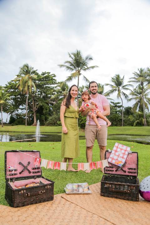 Se você já está com as malas prontas para o Tivoli ou está planejando sua próxima estadia, que tal garantir um registro profissional desse momento único? As vagas para ensaios no resort são limitadas para garantir um atendimento exclusivo. Entre em contat'