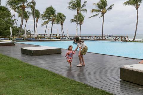 Se você já está com as malas prontas para o Tivoli ou está planejando sua próxima estadia, que tal garantir um registro profissional desse momento único? As vagas para ensaios no resort são limitadas para garantir um atendimento exclusivo. Entre em contat'