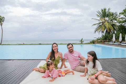 Se você já está com as malas prontas para o Tivoli ou está planejando sua próxima estadia, que tal garantir um registro profissional desse momento único? As vagas para ensaios no resort são limitadas para garantir um atendimento exclusivo. Entre em contat'