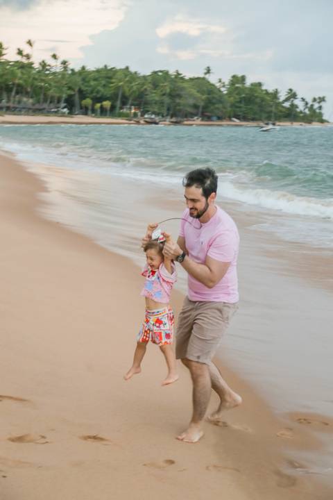 Se você já está com as malas prontas para o Tivoli ou está planejando sua próxima estadia, que tal garantir um registro profissional desse momento único? As vagas para ensaios no resort são limitadas para garantir um atendimento exclusivo. Entre em contat'