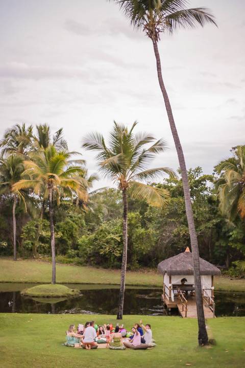 As crianças crescem num piscar de olhos e as férias passam voando. Mas um ensaio fotográfico profissional tem o poder de parar o tempo. Daqui a alguns anos, você vai olhar para essas fotos e lembrar exatamente do som das risadas deles na grama'