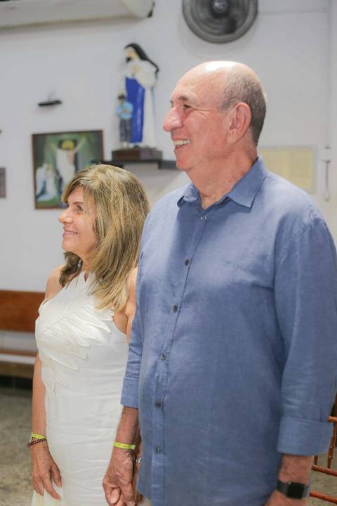 Comemorar Bodas de Ouro na Igreja de São Francisco de Assis transforma sua viagem em família para a Praia do Forte em um momento inesquecível. Eternize a renovação de 50 anos de amor no cenário mais bonito do litoral baiano.'