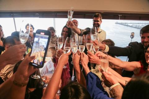 A elegância, o charme e o acolhimento da alta gastronomia francesa na recepção especial do Chez Bernard. Uma experiência única para todos. Foto: Waldyr Lantyer, Fotografia de casamento em Salvador-B'