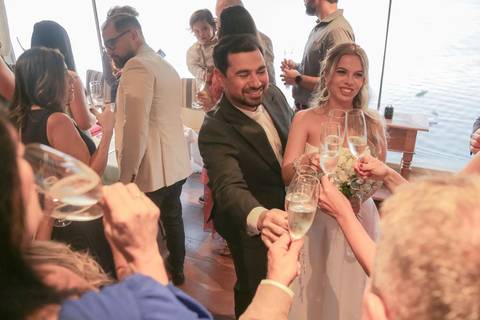 A elegância, o charme e o acolhimento da alta gastronomia francesa na recepção especial do Chez Bernard. Uma experiência única para todos. Foto: Waldyr Lantyer, Fotografia de casamento em Salvador-B'