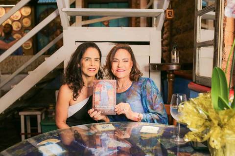 O evento no Rio Vermelho reuniu nomes marcantes da nossa cultura em uma atmosfera de pura festa. Entre sorrisos e abraços, a comemoração dos 14 anos da casa consagrou ainda mais este lugar como um templo da boa comida e da recepção calorosa.'
