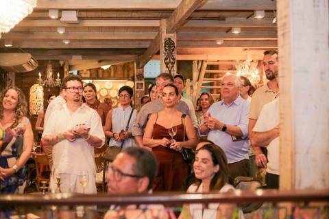 Registros que mostram a harmonia entre tradição, arte e gastronomia. A comemoração dos 14 anos celebrou não apenas o passado vitorioso do restaurante, mas também o futuro promissor que continua sendo escrito com muito talento e dedicação plena.'