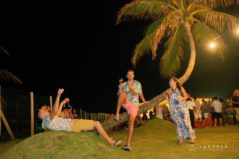 Tree Bies Resort - Subaúma - Bahia - Festa de Pré-Casamento - Casamento na Praia - Praia do Forte Bahia
'