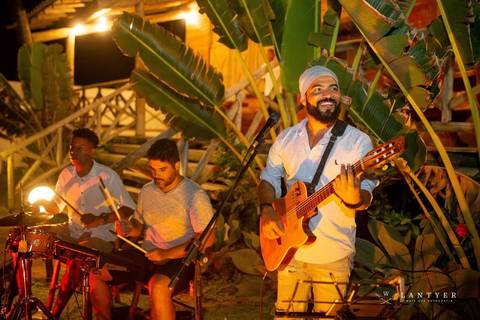 Edno Sá canta em Casamento em Subaúma - Cantor de Casamento Tree Bies Resort - Subaúma - Bahia - Festa de Pré-Casamento - Casamento na Praia - Praia do Forte Bahia
'