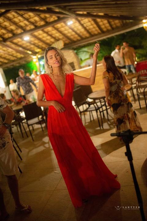 Casamento em Subaúma - Cantor de Casamento Tree Bies Resort - Subaúma - Bahia - Festa de Pré-Casamento - Casamento na Praia - Praia do Forte Bahia – Noivos – Edno Sá - Waldyr Lantyer Fotrografia - Foto da Hora SSA'