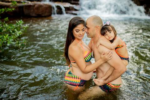 Ensaio gestacional no clube Águas Correntes-GO
Ensaio de Gestante Ensaio de familia
Waldyr Lantyer Fotografia'