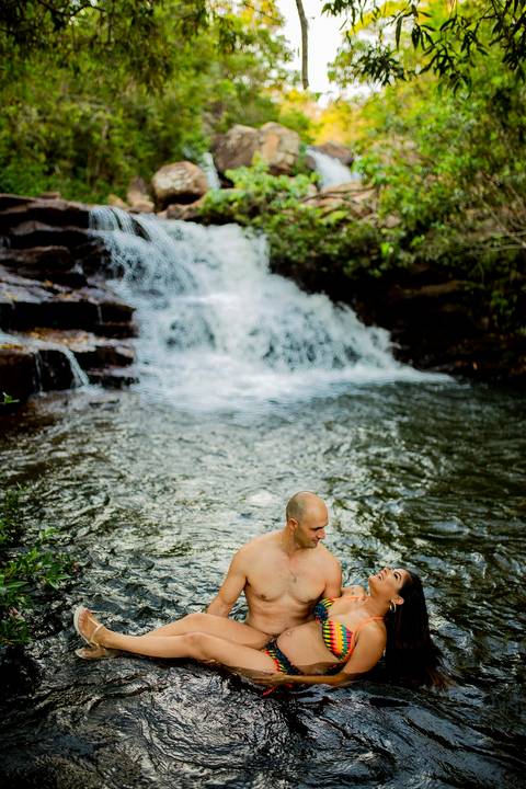 Ensaio gestacional no clube Águas Correntes-GO
Ensaio de Gestante Ensaio de familia
Waldyr Lantyer Fotografia'
