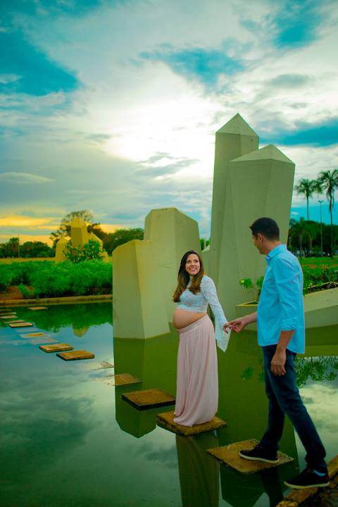 Ensaio gestacional em Brasília-DF, Praça dos Cristais.

Ensaio de Gestante Ensaio de familia
Waldyr Lantyer Fotografia'