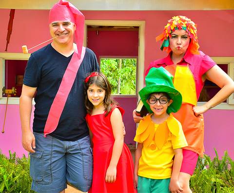 Ensaio de Família no Gama DF
Brasilia DF
Waldyr Lantyer
Waldyr Lantyer Fotografia
Waldyr José Andrade Lantyer
Mais que fotografia
Família de O sítio do pical amarelo
O sitio do Picapal Amarelo'