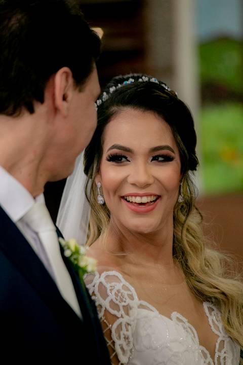 @dicamargodecoracoes⁠
Buffet: @andregourmet⁠
Banda para recepção: @elasduarte⁠
Transporte da noiva: @pratikamanobrista⁠
Cabelo e maquiagem: @fiore.institutodebeleza⁠
Vestido de noiva: @maisonvivianspier⁠
Waldyr Lantyer'