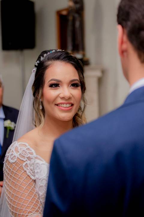 @dicamargodecoracoes⁠
Buffet: @andregourmet⁠
Banda para recepção: @elasduarte⁠
Transporte da noiva: @pratikamanobrista⁠
Cabelo e maquiagem: @fiore.institutodebeleza⁠
Vestido de noiva: @maisonvivianspier⁠
Waldyr Lantyer'