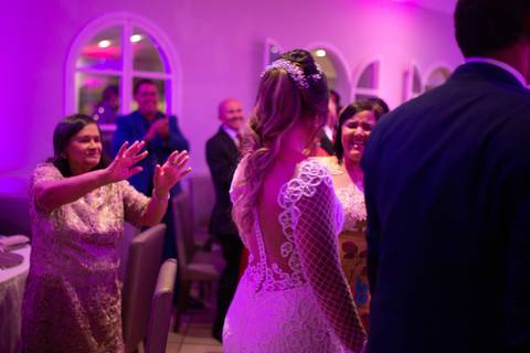 @dicamargodecoracoes⁠
@andregourmet⁠
@elasduarte⁠
@pratikamanobrista⁠
@fiore.institutodebeleza⁠
@maisonvivianspier⁠
@mzaniratto⁠
@docemaison⁠
@danilimaconsultora ⁠
@aguiar_de_brito_cerimonial⁠
Waldyr Lantyer Fotografia Águas Claras, Park Way Brasília'