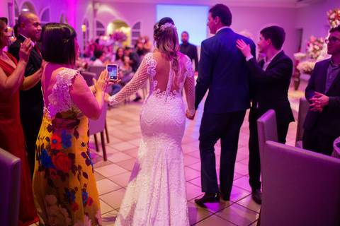 @dicamargodecoracoes⁠
@andregourmet⁠
@elasduarte⁠
@pratikamanobrista⁠
@fiore.institutodebeleza⁠
@maisonvivianspier⁠
@mzaniratto⁠
@docemaison⁠
@danilimaconsultora ⁠
@aguiar_de_brito_cerimonial⁠
Waldyr Lantyer Fotografia Águas Claras, Park Way Brasília'