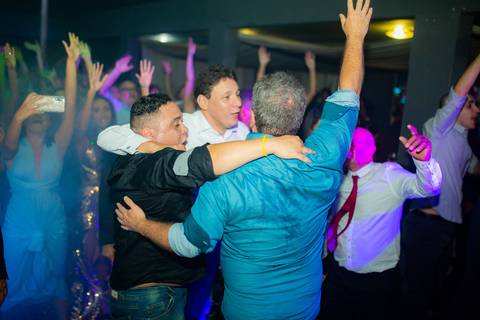 @dicamargodecoracoes⁠
@andregourmet⁠
@elasduarte⁠
@pratikamanobrista⁠
@fiore.institutodebeleza⁠
@maisonvivianspier⁠
@mzaniratto⁠
@docemaison⁠
@danilimaconsultora ⁠
@aguiar_de_brito_cerimonial⁠
Waldyr Lantyer Fotografia Águas Claras, Park Way Brasília'