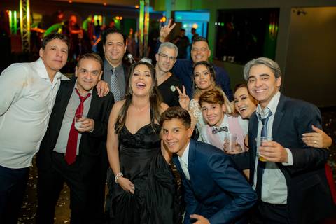 @dicamargodecoracoes⁠
@andregourmet⁠
@elasduarte⁠
@pratikamanobrista⁠
@fiore.institutodebeleza⁠
@maisonvivianspier⁠
@mzaniratto⁠
@docemaison⁠
@danilimaconsultora ⁠
@aguiar_de_brito_cerimonial⁠
Waldyr Lantyer Fotografia Águas Claras, Park Way Brasília'