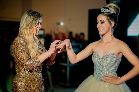 Festa de 15 ano em Luziânia-GO
Ensaio de 15 anos em Basilia
Fotografia de 15 anos por Waldyr Lantyer
Fotografia de 15 anos em Praia do Forte Bahia
Ser Fotógrafo
Waldyr José Andrade Lantyer
Waldyr Lantyer
Aniversário de 15 Anos'