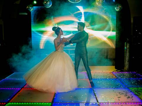 Festa de 15 ano em Luziânia-GO
Ensaio de 15 anos em Basilia
Fotografia de 15 anos por Waldyr Lantyer
Fotografia de 15 anos em Praia do Forte Bahia
Ser Fotógrafo
Waldyr José Andrade Lantyer
Waldyr Lantyer
Aniversário de 15 Anos'