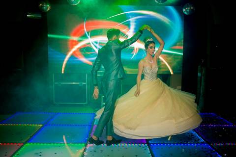 Festa de 15 ano em Luziânia-GO
Ensaio de 15 anos em Basilia
Fotografia de 15 anos por Waldyr Lantyer
Fotografia de 15 anos em Praia do Forte Bahia
Ser Fotógrafo
Waldyr José Andrade Lantyer
Waldyr Lantyer
Aniversário de 15 Anos'