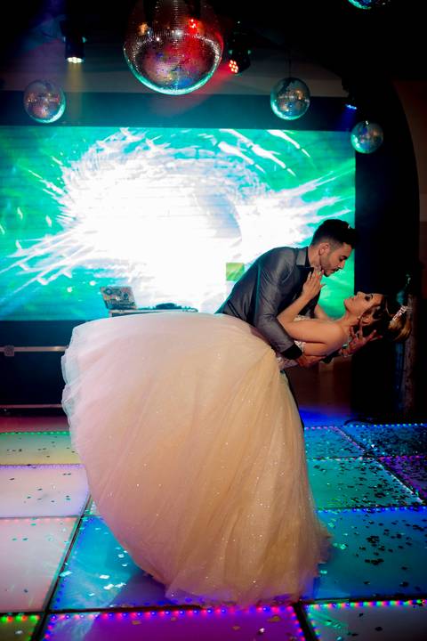 Festa de 15 ano em Luziânia-GO
Ensaio de 15 anos em Basilia
Fotografia de 15 anos por Waldyr Lantyer
Fotografia de 15 anos em Praia do Forte Bahia
Ser Fotógrafo
Waldyr José Andrade Lantyer
Waldyr Lantyer
Aniversário de 15 Anos'