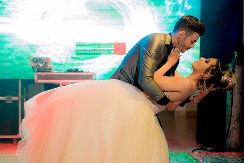 Festa de 15 ano em Luziânia-GO
Ensaio de 15 anos em Basilia
Fotografia de 15 anos por Waldyr Lantyer
Fotografia de 15 anos em Praia do Forte Bahia
Ser Fotógrafo
Waldyr José Andrade Lantyer
Waldyr Lantyer
Aniversário de 15 Anos'