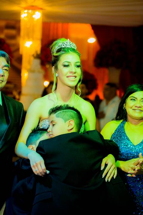 Festa de 15 ano em Luziânia-GO
Ensaio de 15 anos em Basilia
Fotografia de 15 anos por Waldyr Lantyer
Fotografia de 15 anos em Praia do Forte Bahia
Ser Fotógrafo
Waldyr José Andrade Lantyer
Waldyr Lantyer
Aniversário de 15 Anos'