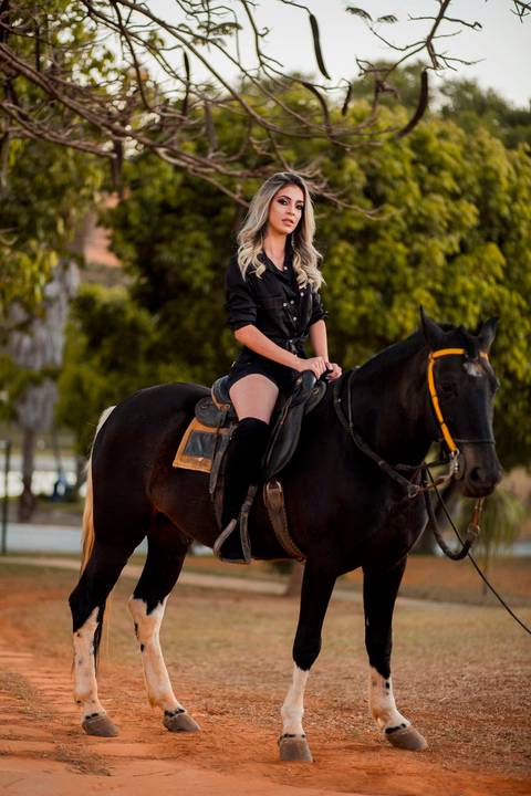 Ensaio fotográfico em Brasília
Ensaio de 15 anos em Brasília
Debutante Catedral de Brasília
Meus 15 anos
Meus quinze anos
Book Fotográfico em Brasilia
Book Fotográfico na lancha
Passeio de lancha em Brasília
Waldyr Lantyer Fotografia
Ensaio com cavalo'