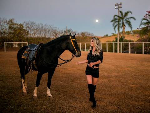 Ensaio fotográfico em Brasília
Ensaio de 15 anos em Brasília
Debutante Catedral de Brasília
Meus 15 anos
Meus quinze anos
Book Fotográfico em Brasilia
Book Fotográfico na lancha
Passeio de lancha em Brasília
Waldyr Lantyer Fotografia
Ensaio com cavalo'
