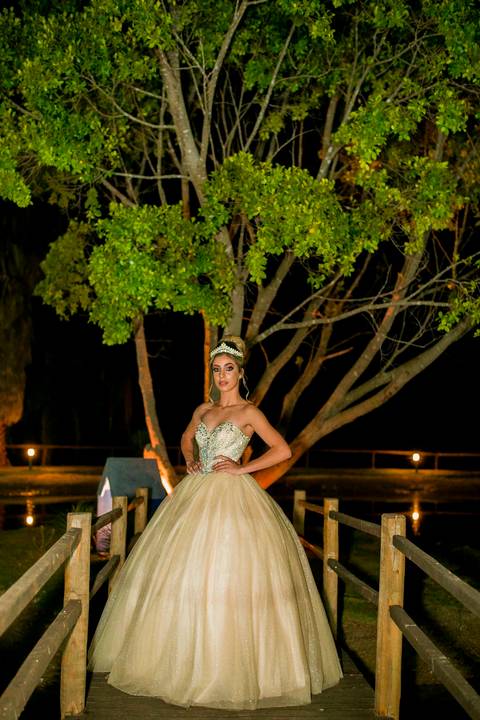 Ensaio fotográfico em Brasília
Ensaio de 15 anos em Brasília
Debutante Catedral de Brasília
Meus 15 anos
Meus quinze anos
Book Fotográfico em Brasilia
Book Fotográfico na lancha
Passeio de lancha em Brasília
Waldyr Lantyer Fotografia
Noite de debutante'