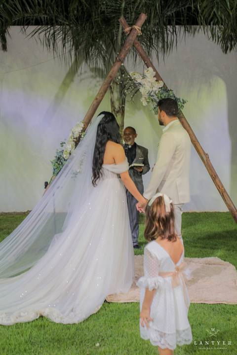 Casamento no campo, casamento em Formosa-GO, Casar, Virei Noiva, Noiva Goiana, Noivas 2021, Amor, Casei em casa, amo a família, casamento no Campo, Itiquira GO, Casar em Brasília, Casar em Posse-GO. Waldyr Lantyer'