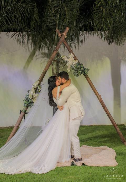 Casamento no campo, casamento em Formosa-GO, Casar, Virei Noiva, Noiva Goiana, Noivas 2021, Amor, Casei em casa, amo a família, casamento no Campo, Itiquira GO, Casar em Brasília, Casar em Posse-GO.'