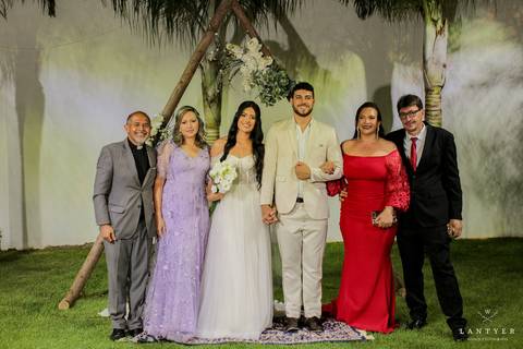 Casamento no campo, casamento em Formosa-GO, Casar, Virei Noiva, Noiva Goiana, Noivas 2021, Amor, Casei em casa, amo a família, casamento no Campo, Itiquira GO, Casar em Brasília, Casar em Posse-GO.'