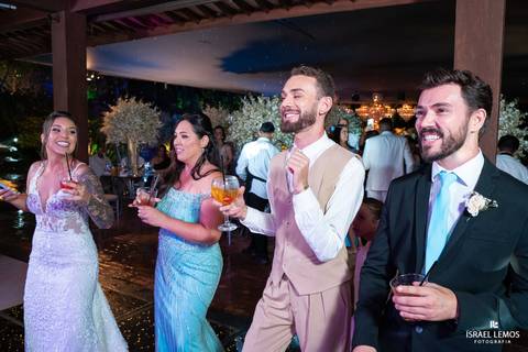 recepção noiva da duda do grau e samuel na cidade de pitangui no hotel mata do ceu com fotos profissinais do fotografo israel lemos'