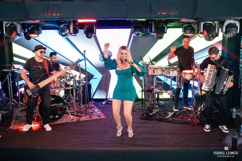 recepção noiva da duda do grau e samuel na cidade de pitangui no hotel mata do ceu com fotos profissinais do fotografo israel lemos'