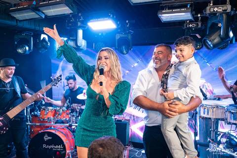 recepção noiva da duda do grau e samuel na cidade de pitangui no hotel mata do ceu com fotos profissinais do fotografo israel lemos'