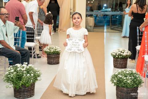 vestido de dama em bom despacho'