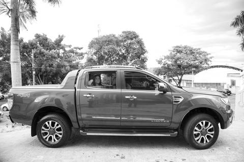 Casamento na igreja de sao pedro  em para de minas com fotografo israel lemos '