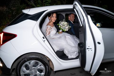 buque de noiva em santa luziaFotografo de casamento na cidade de santa luzia mg com fotos lindas no espaço moria '