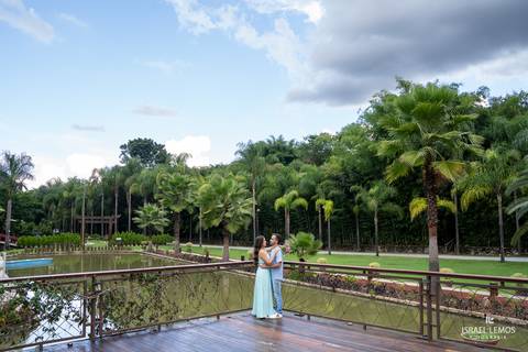 Fotografia de pre casamento em Betim no espaço sancturiam em Betim com fotos o fotógrafo de Betim Israel lemos'
