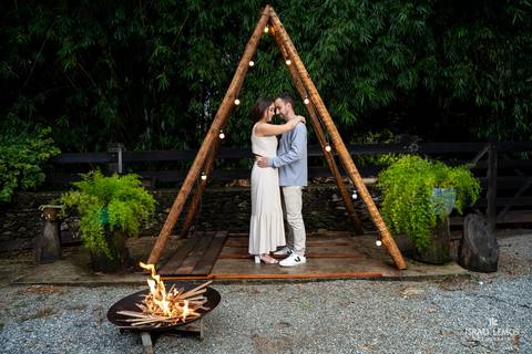 Fotografia de pre casamento em Betim no espaço sancturiam em Betim com fotos o fotógrafo de Betim Israel lemos'