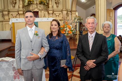 casamento na igreja São Francisco em Pitangui com o fotografo de casamento de bom despacho  Israel lemos'